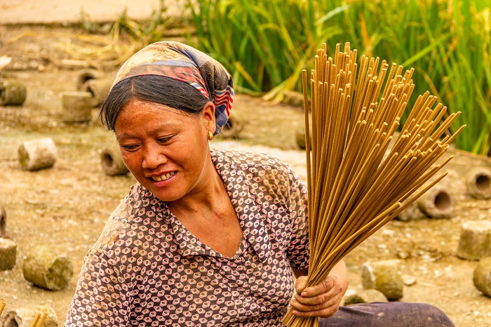 villages artisanat Cao Bang femme phia thap
